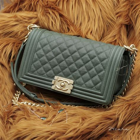 chanel boy bag medium green